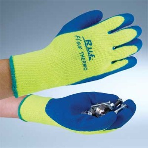 Rubber palm coated work gloves support workers in cold environments